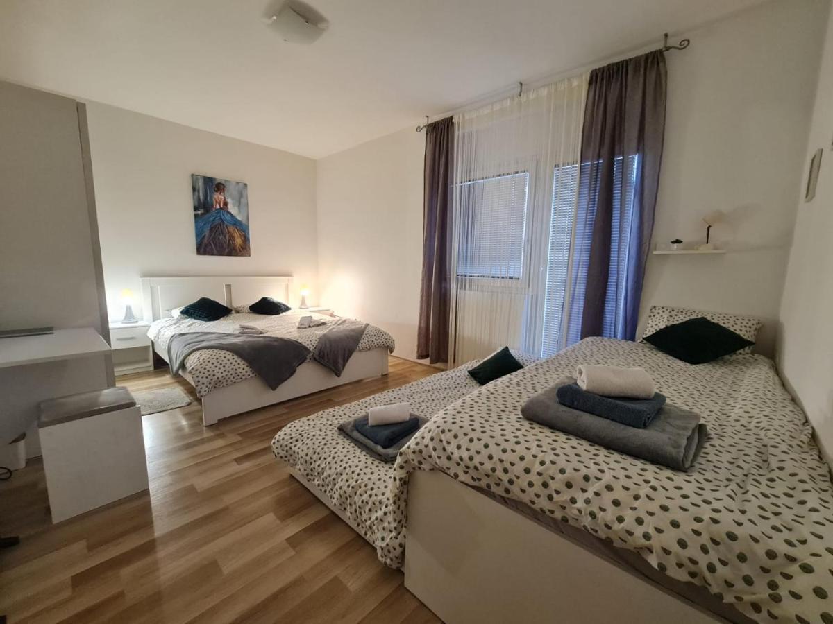 Apartment Pemper - Self Check In And Check Out Otočac Buitenkant foto